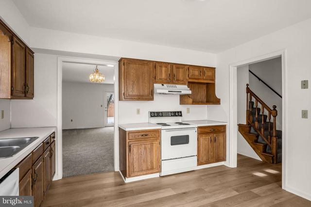 626 PARK RIDGE DR, Mechanicsburg, PA 17055