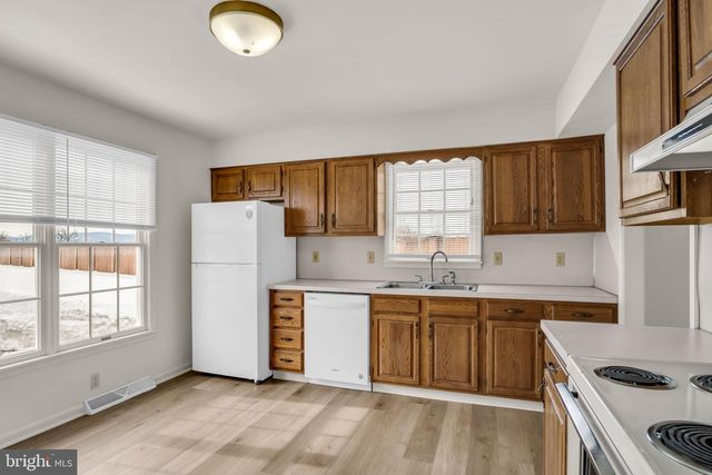 626 PARK RIDGE DR, Mechanicsburg, PA 17055