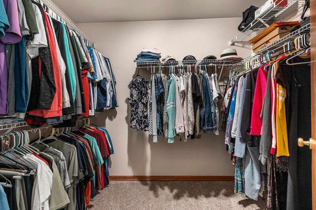 1809 SADDLEBROOK LANE, De Pere, WI 54115