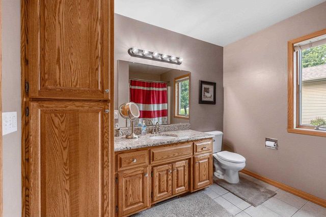 1809 SADDLEBROOK LANE, De Pere, WI 54115