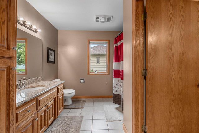 1809 SADDLEBROOK LANE, De Pere, WI 54115