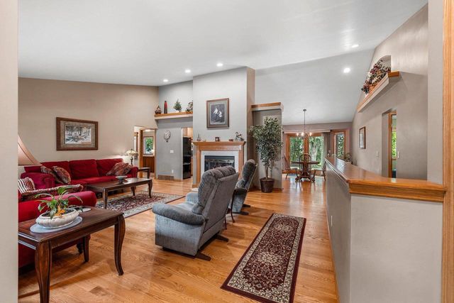 1809 SADDLEBROOK LANE, De Pere, WI 54115