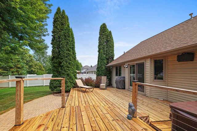 1809 SADDLEBROOK LANE, De Pere, WI 54115