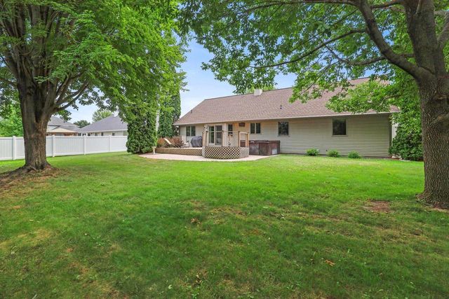 1809 SADDLEBROOK LANE, De Pere, WI 54115
