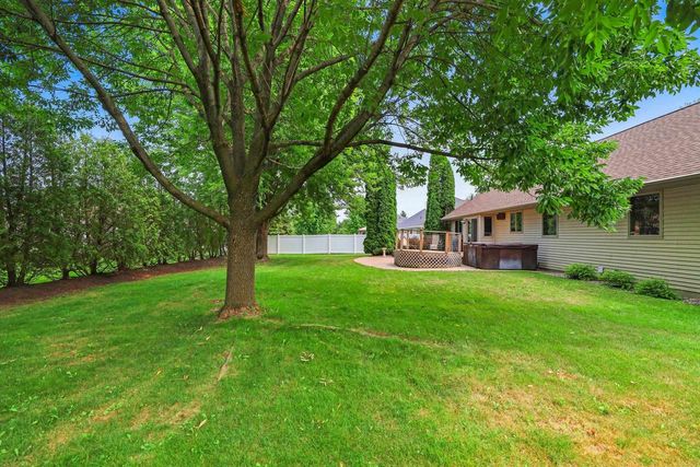 1809 SADDLEBROOK LANE, De Pere, WI 54115