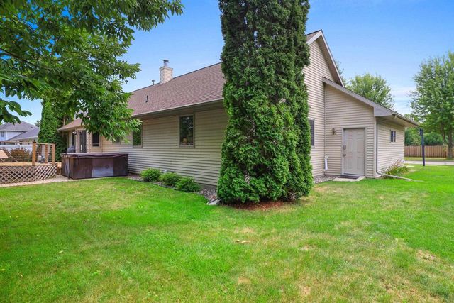 1809 SADDLEBROOK LANE, De Pere, WI 54115