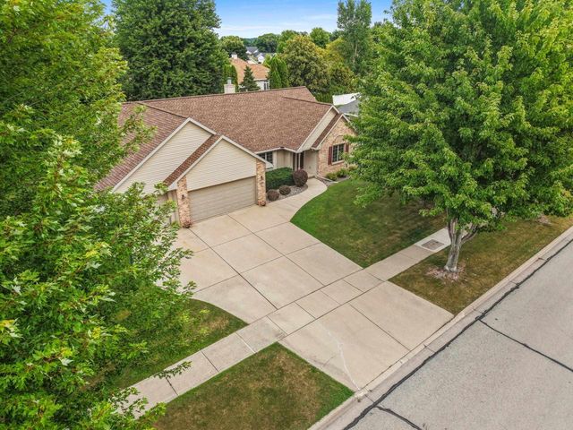 1809 SADDLEBROOK LANE, De Pere, WI 54115