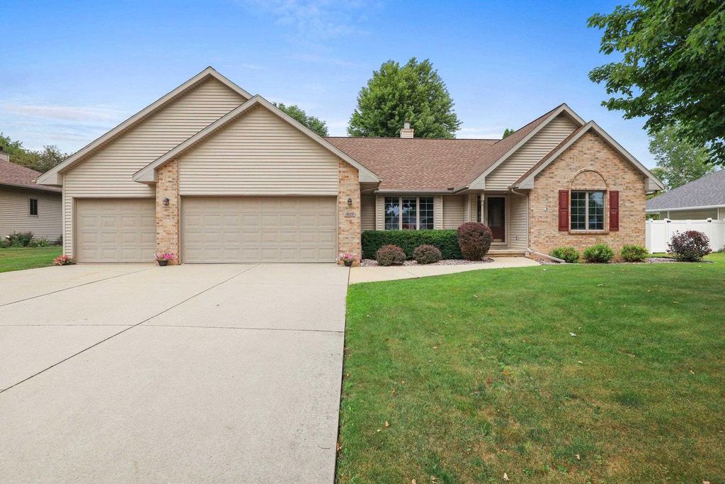 1809 SADDLEBROOK LANE, De Pere, WI 54115