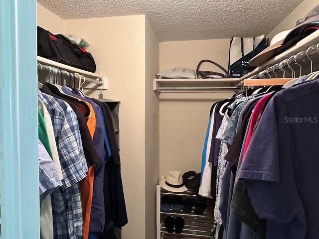 5095 BAY STREET NE 111, St Petersburg, FL 33703