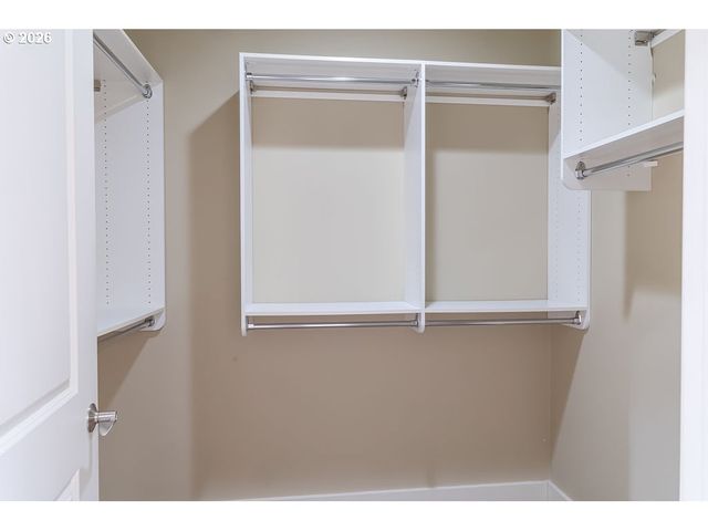1000 N HOLLADAY Dr 408, Seaside, OR 97138