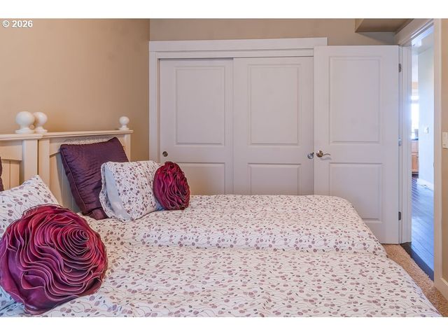 1000 N HOLLADAY Dr 408, Seaside, OR 97138