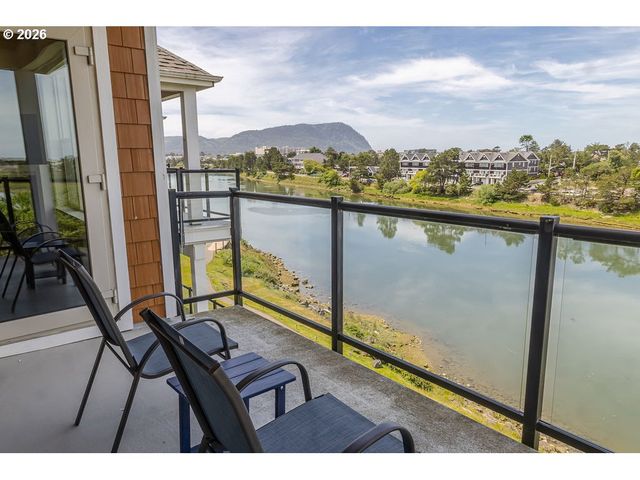 1000 N HOLLADAY Dr 408, Seaside, OR 97138