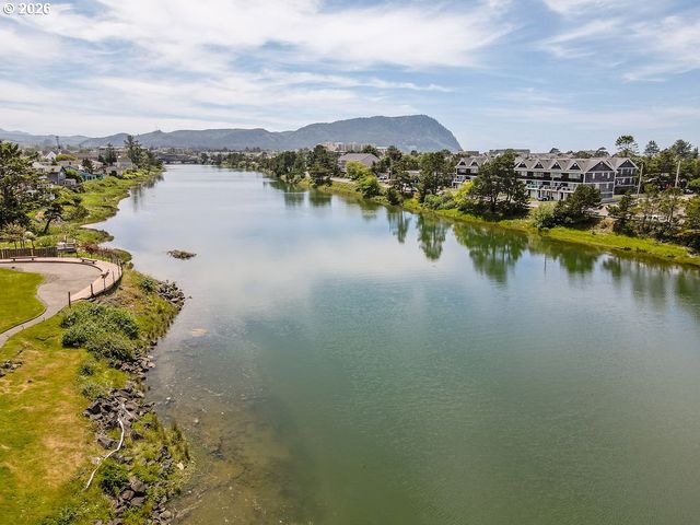 1000 N HOLLADAY Dr 408, Seaside, OR 97138