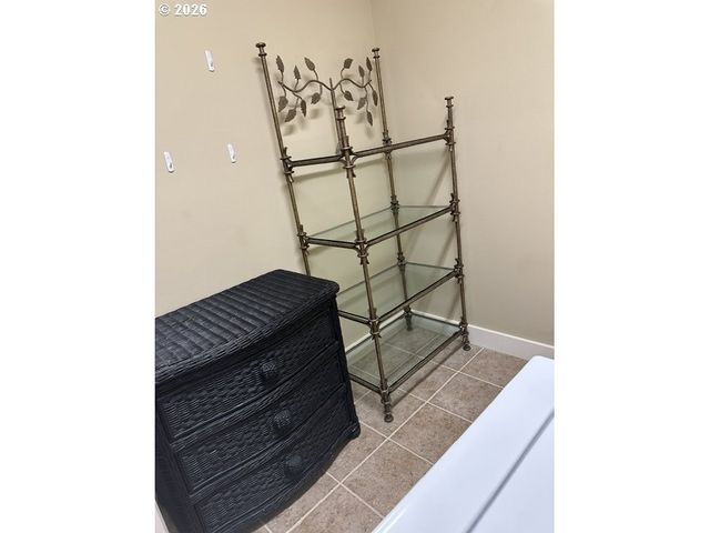 1000 N HOLLADAY Dr 408, Seaside, OR 97138