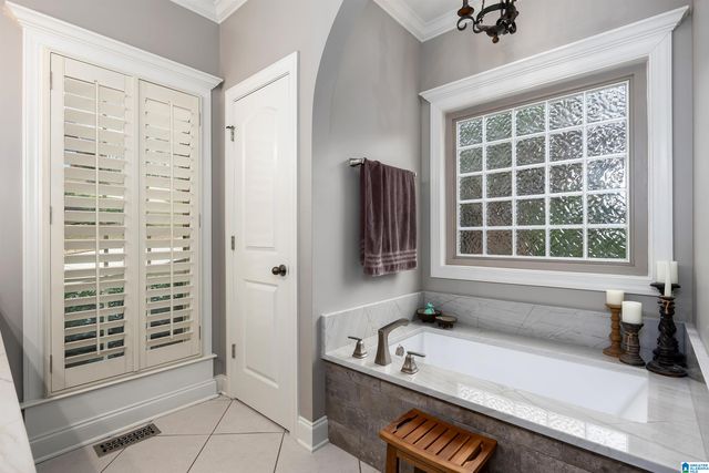 5679 CARRINGTON LAKE PARKWAY, Trussville, AL 35173