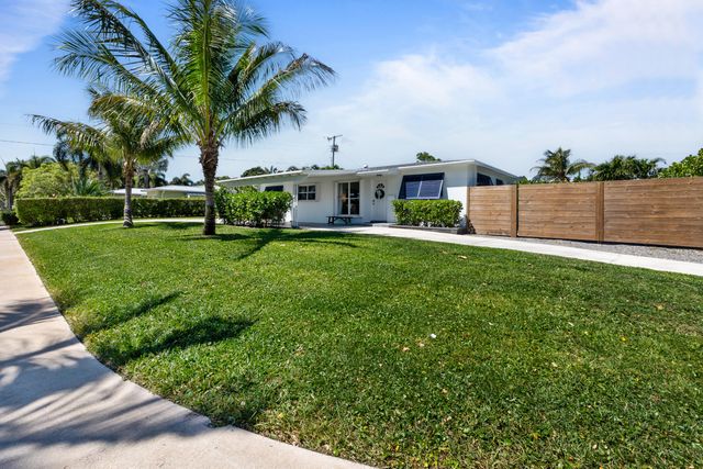 549 Fairwind Drive, North Palm Beach, FL 33408