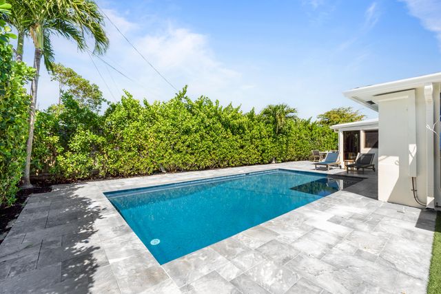 549 Fairwind Drive, North Palm Beach, FL 33408