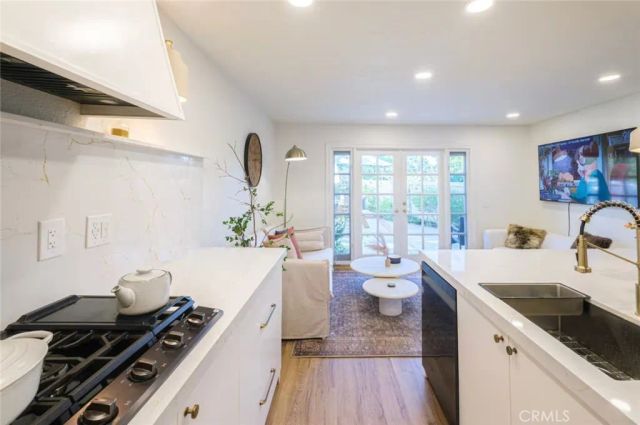 1 Encinitas Ct, Laguna Beach, CA 92651