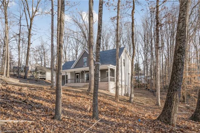 2795 Caraway Lane, Winston-salem, NC 27103