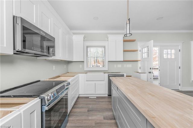 2795 Caraway Lane, Winston-salem, NC 27103