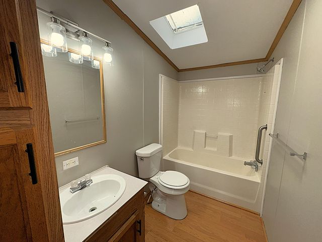 466 Pine Cone Trail, Monroe City, MI 48161