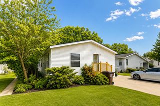 466 Pine Cone Trail, Monroe City, MI 48161