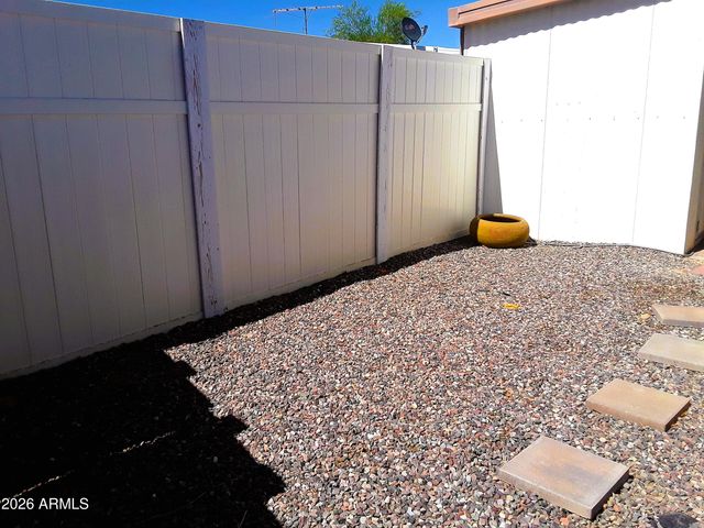 10701 N 99th Avenue 207, Peoria, AZ 85345