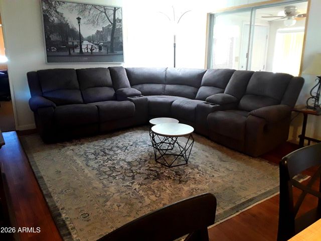 10701 N 99th Avenue 207, Peoria, AZ 85345