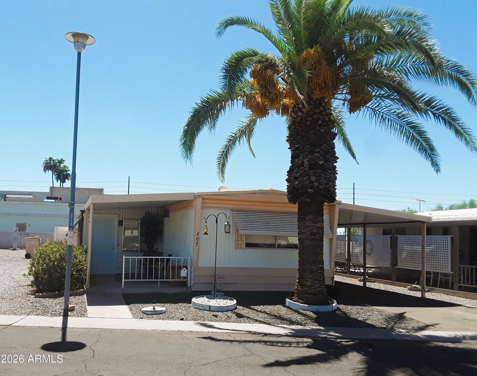 10701 N 99th Avenue 207, Peoria, AZ 85345