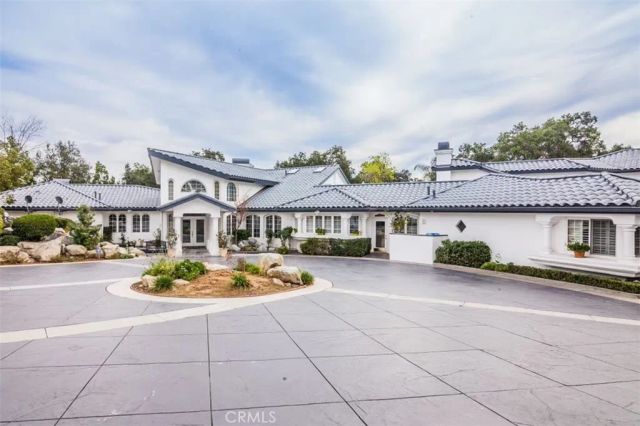 4305 N Sunflower Avenue, Covina, CA 91724