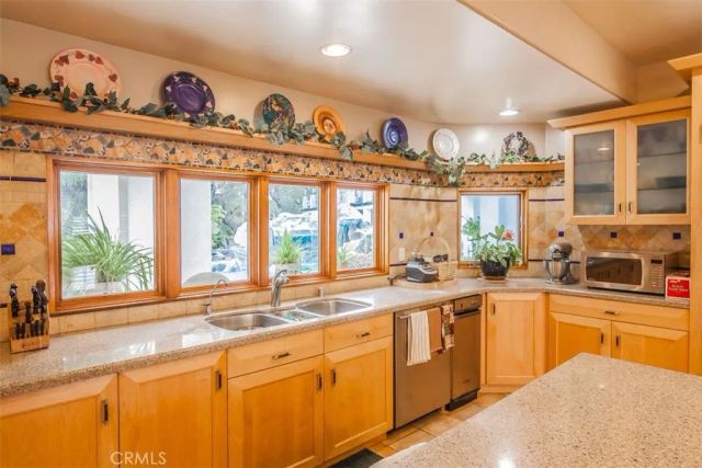 4305 N Sunflower Avenue, Covina, CA 91724