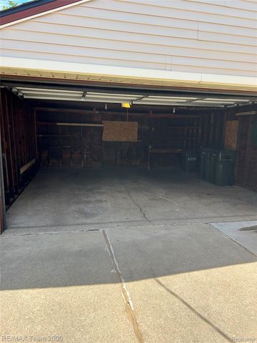 24820 CULVER Street, St. Clair Shores, MI 48080