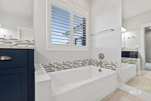 994 Walker Trail, Emmett, ID 83617