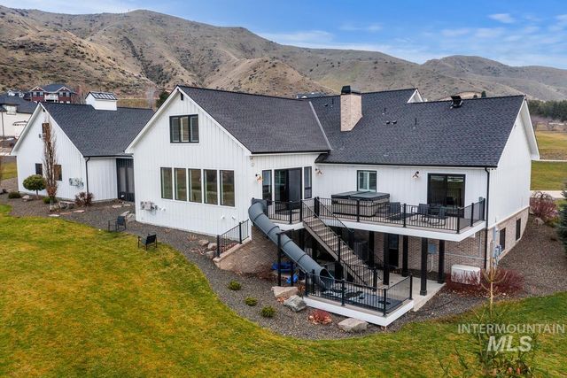 994 Walker Trail, Emmett, ID 83617