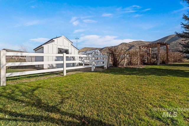 994 Walker Trail, Emmett, ID 83617