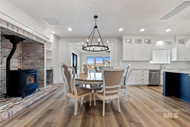 994 Walker Trail, Emmett, ID 83617