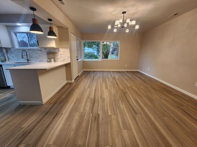 2601 W 57th Avenue, Merrillville, IN 46410