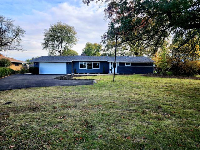 2601 W 57th Avenue, Merrillville, IN 46410