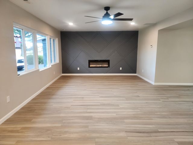 2601 W 57th Avenue, Merrillville, IN 46410