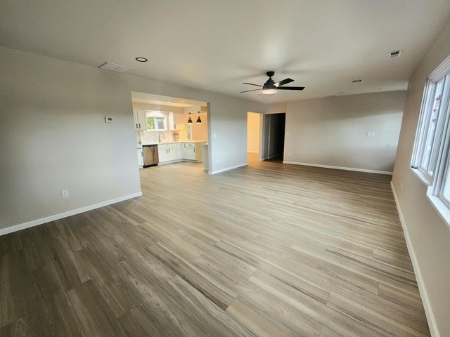 2601 W 57th Avenue, Merrillville, IN 46410