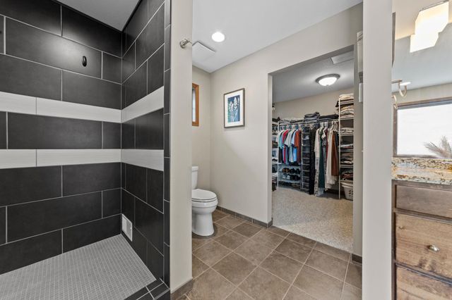 3339 Sunray Court SW, Prior Lake, MN 55372