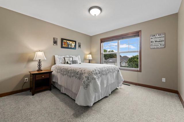 3339 Sunray Court SW, Prior Lake, MN 55372