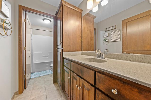 3339 Sunray Court SW, Prior Lake, MN 55372