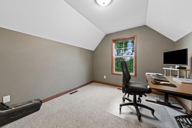 3339 Sunray Court SW, Prior Lake, MN 55372