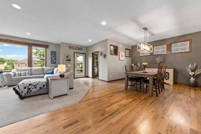 3339 Sunray Court SW, Prior Lake, MN 55372