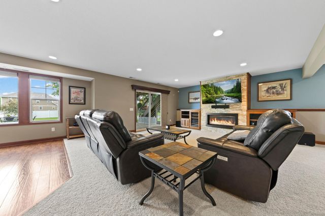 3339 Sunray Court SW, Prior Lake, MN 55372