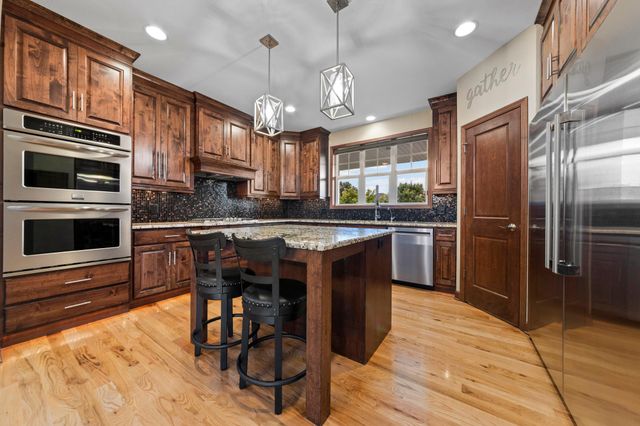 3339 Sunray Court SW, Prior Lake, MN 55372