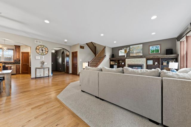 3339 Sunray Court SW, Prior Lake, MN 55372