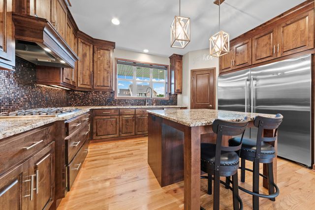 3339 Sunray Court SW, Prior Lake, MN 55372