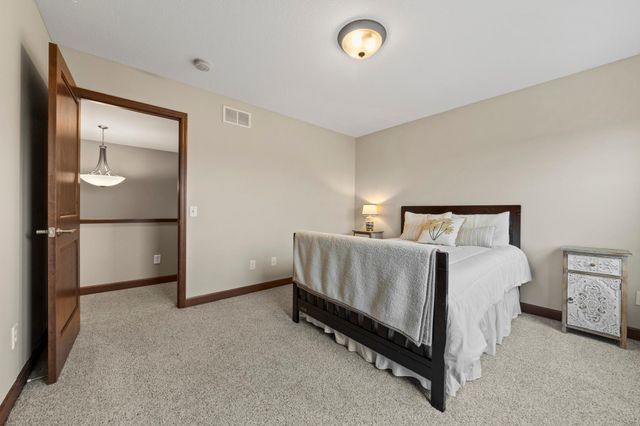 3339 Sunray Court SW, Prior Lake, MN 55372